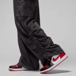 Air Jordan Womens Corduroy Chicago Pants -The North Face || Air Jordan || Drole de Monsieur Sales Shop AURORA FD8209 010 PHSYM003 2000